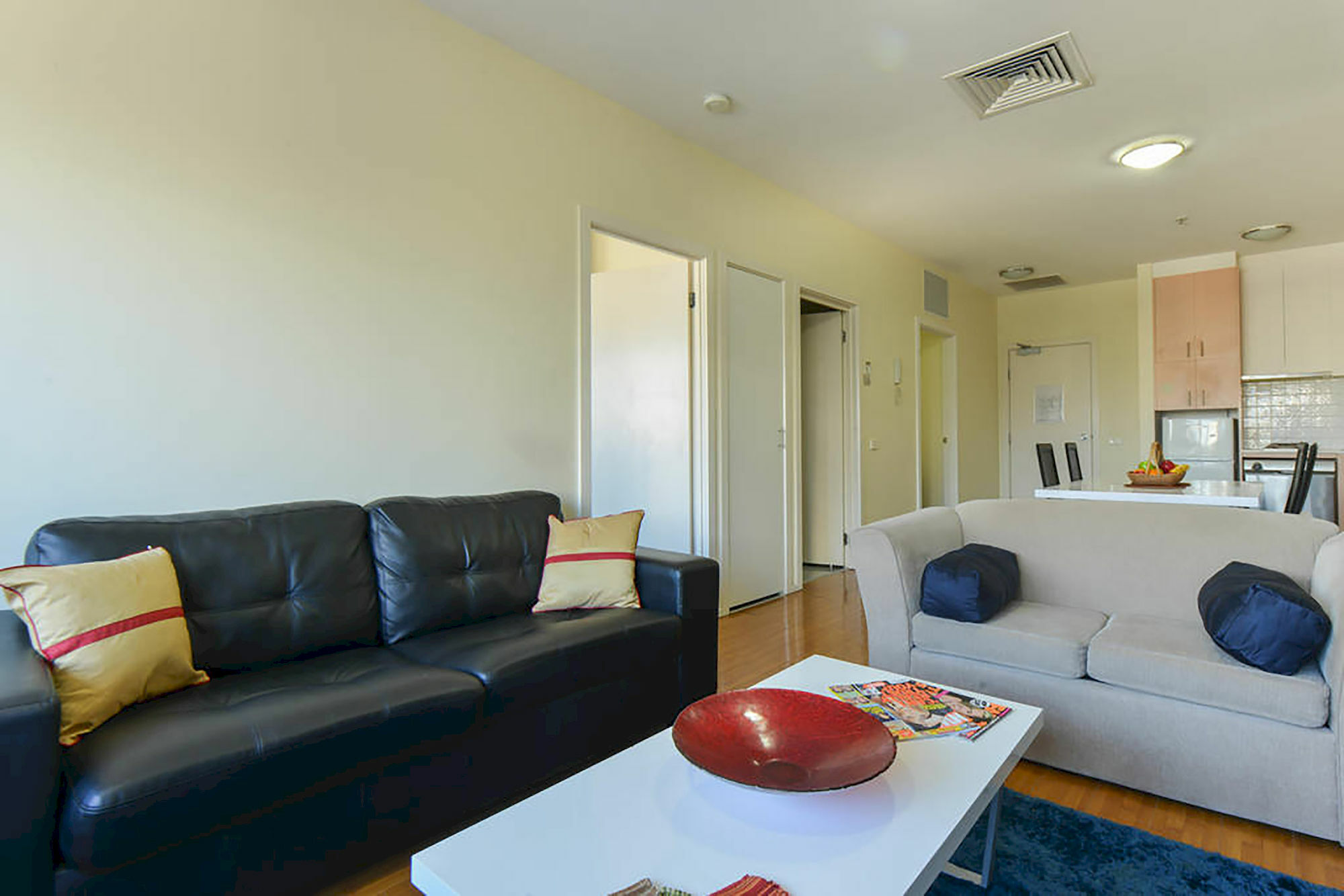 Anchor On Elizabeth Apartment Melbourne Exterior photo